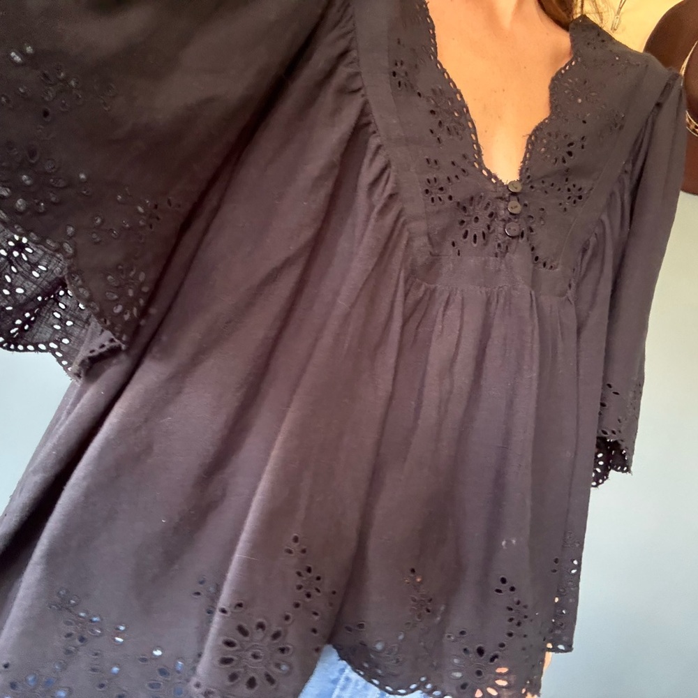Free People :: Costa Eyelet Top black sz XL - Picture 3 of 16